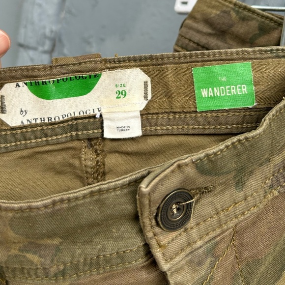 Anthropologie the Wanderer shorts, camo, size 29 - Picture 10 of 11